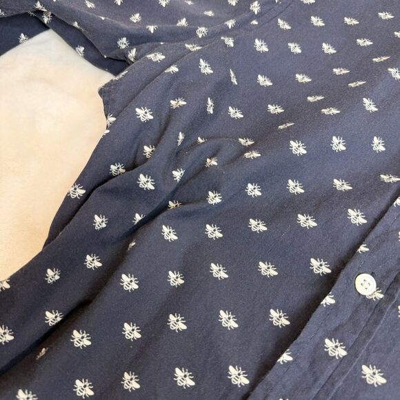 Far Afield Button Up Shirt Navy Blue Bumblebee Print Long Sleeve Men’s Small - Picture 5 of 9